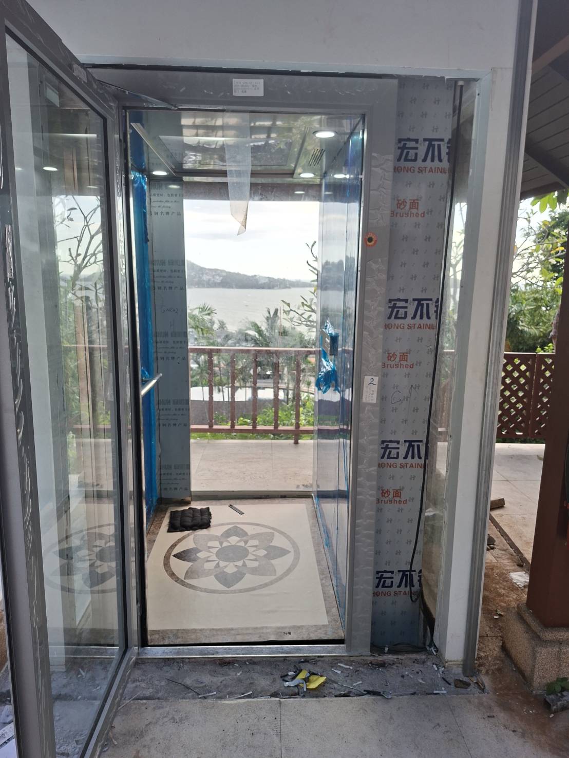 HYDRAULIC LIFT ELEVATOR 38